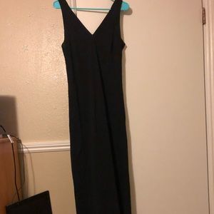 Black sleeveless silk dress
